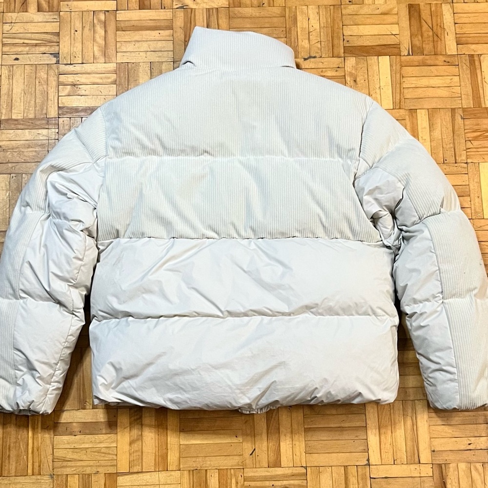Under Armour Cream White Puffer Jacket - Picture 5 of 5